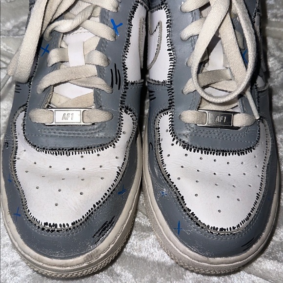 Nike Air Force 1’s - authentic and customized - Picture 12 of 13